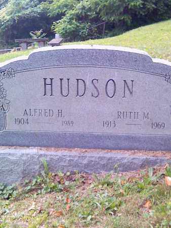 HUDSON, RUTH M - Fayette County, West Virginia | RUTH M HUDSON - West Virginia Gravestone Photos